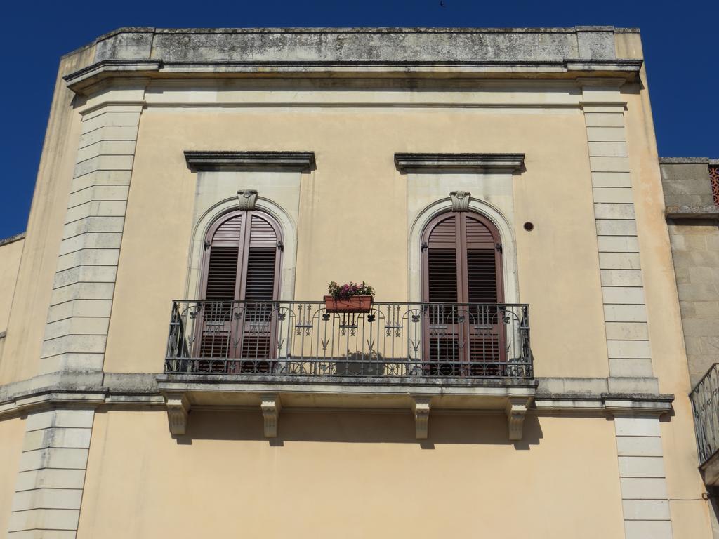 La Stella Di Keplero Hotel Cannole Bagian luar foto